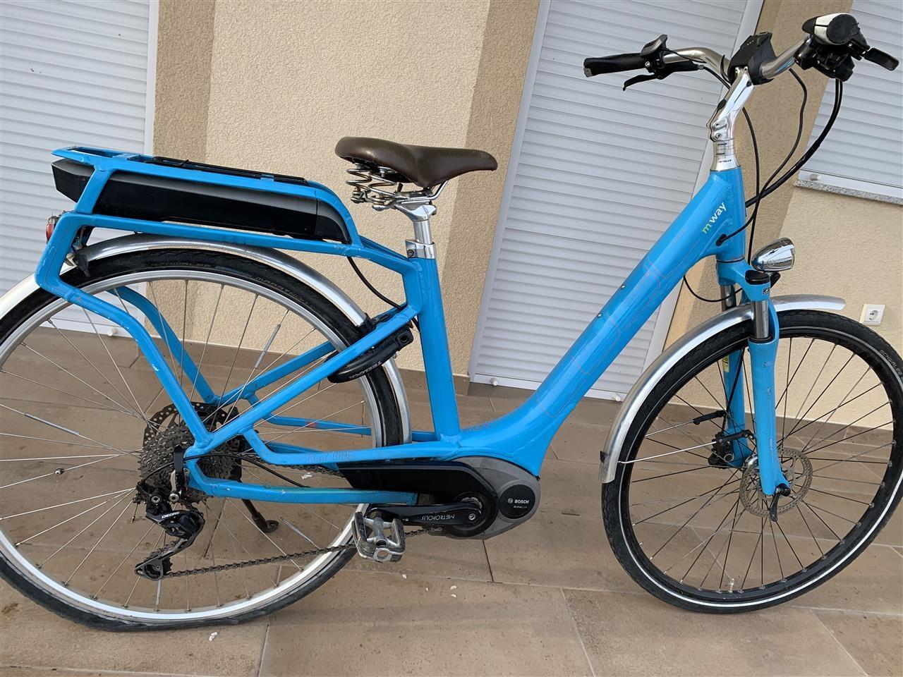 Shitet-e-bike-cube