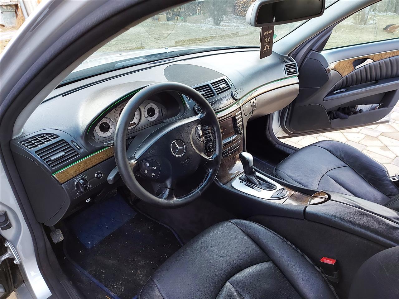 E280