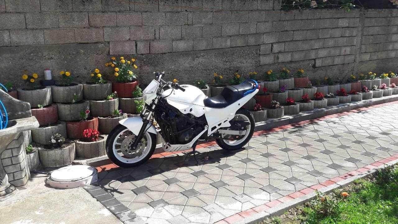 Suzuki-600-cc