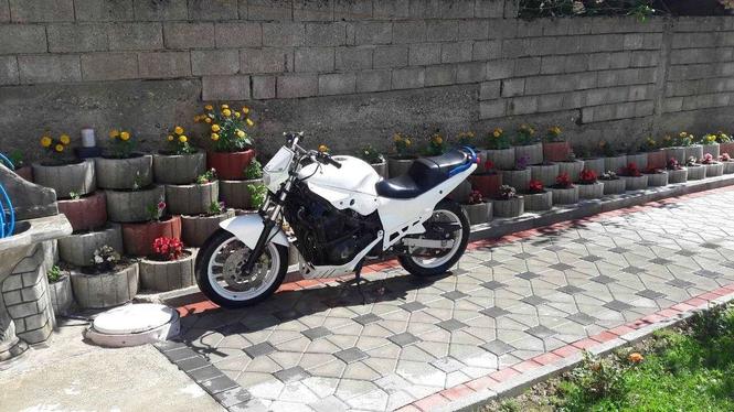 Suzuki 600 cc