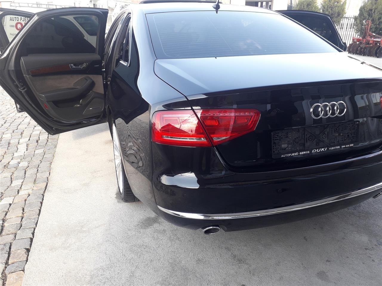 Audi-a8--