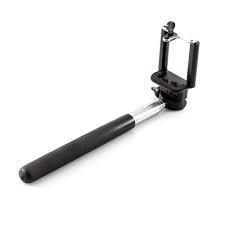 Shitet-selfiestick-me-problem---