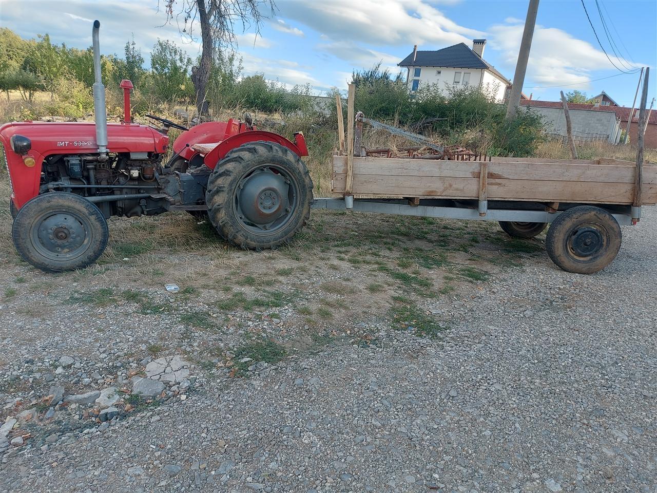 Traktorin
