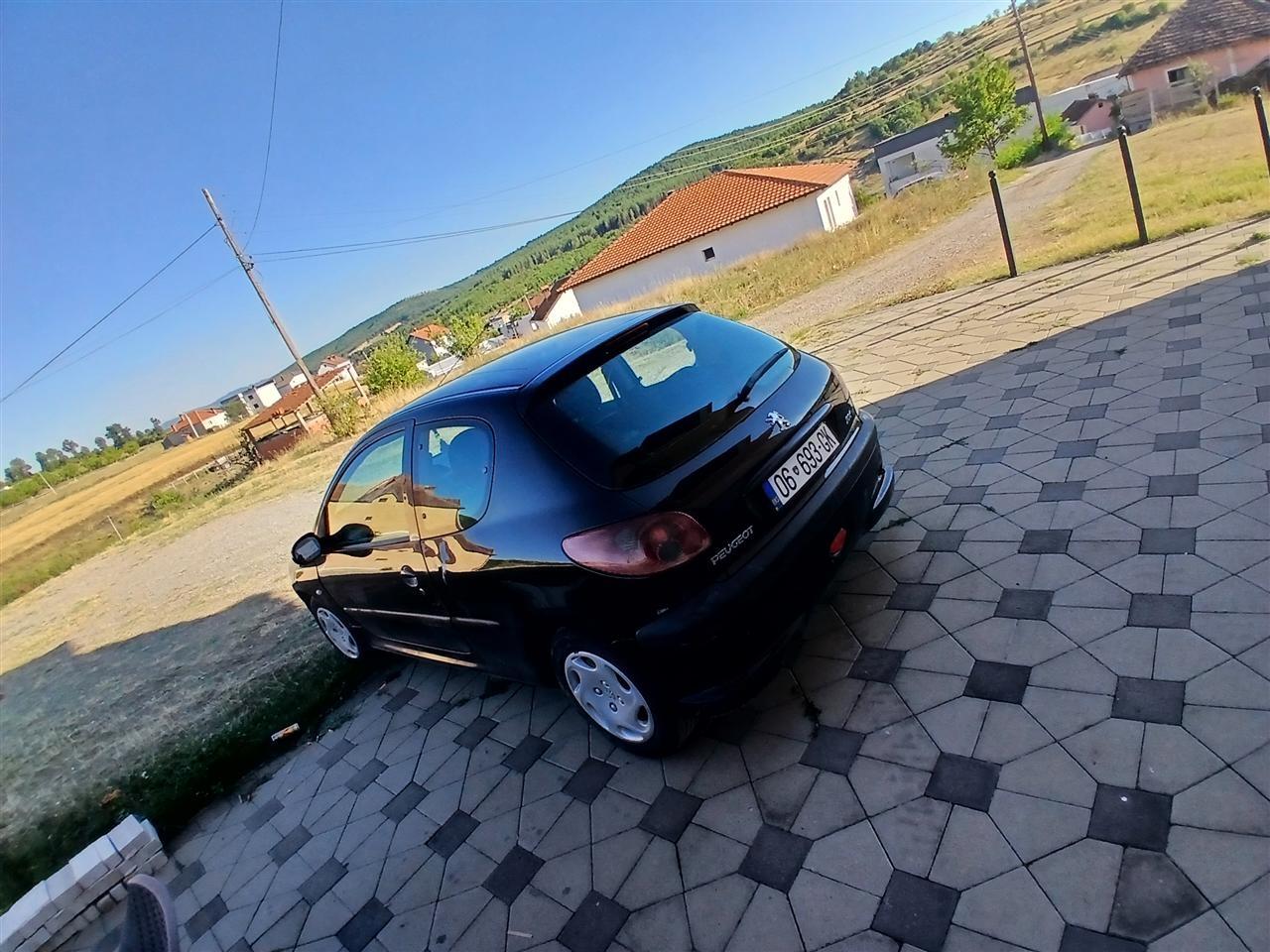 Shitet-peugeot-206-1-4-hdi