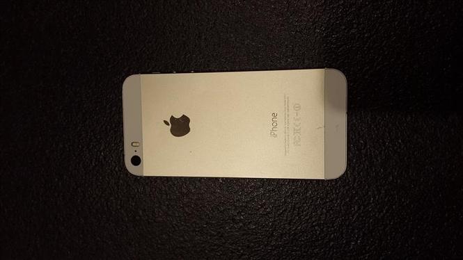 iPhone 5s gold