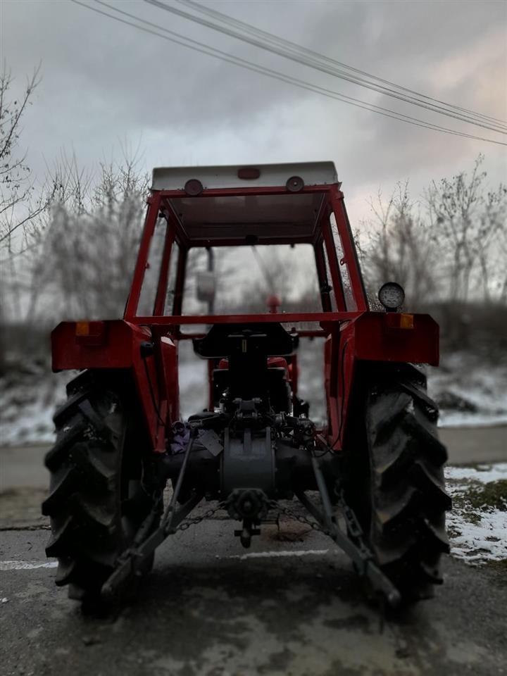 3200