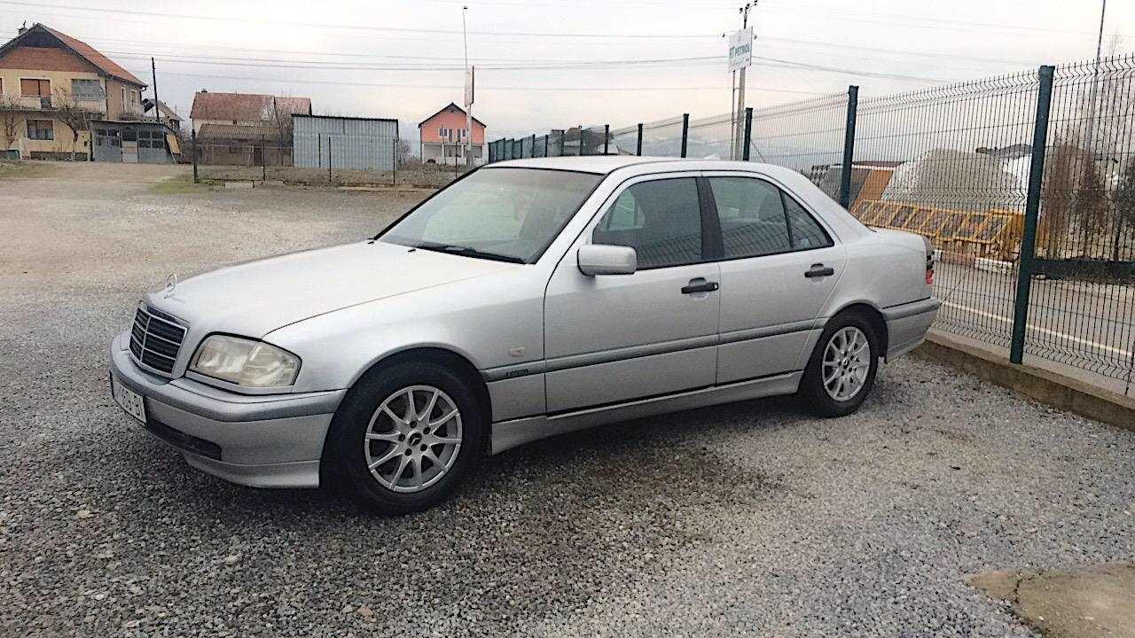 Mercedes-C220