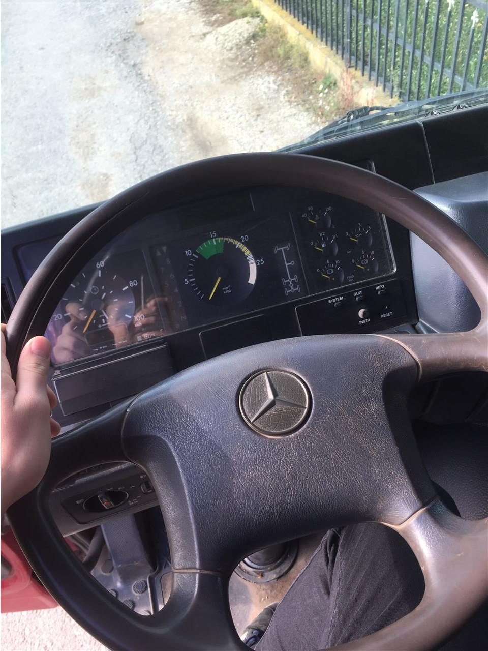 Actros-2643-