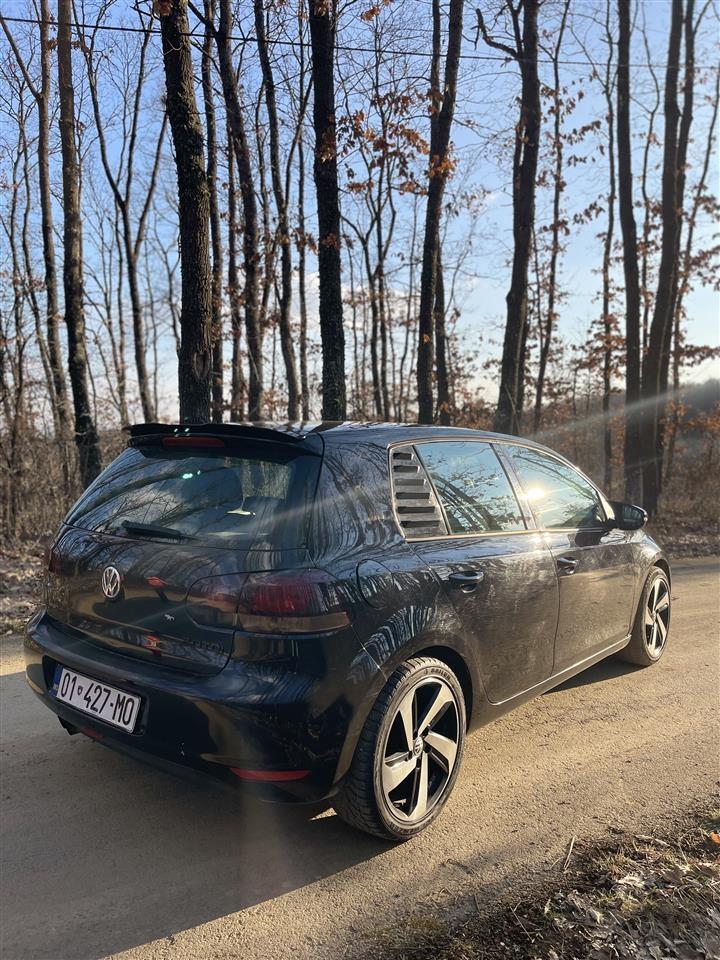 Shes-golf-6