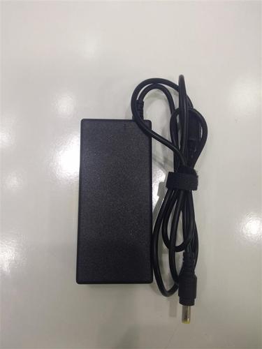 Adaptera per Llaptop