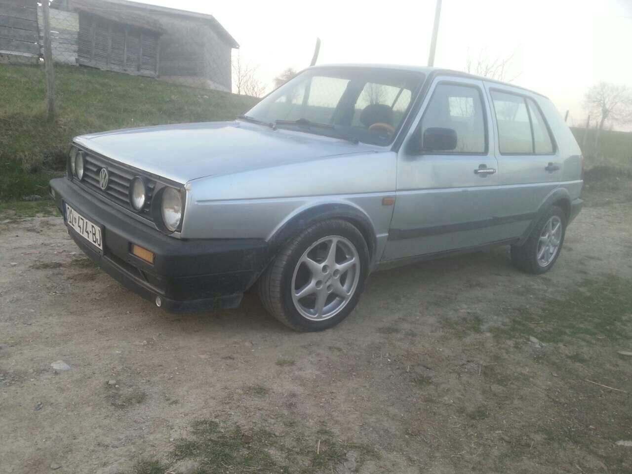 VW-Golf-2-1-9