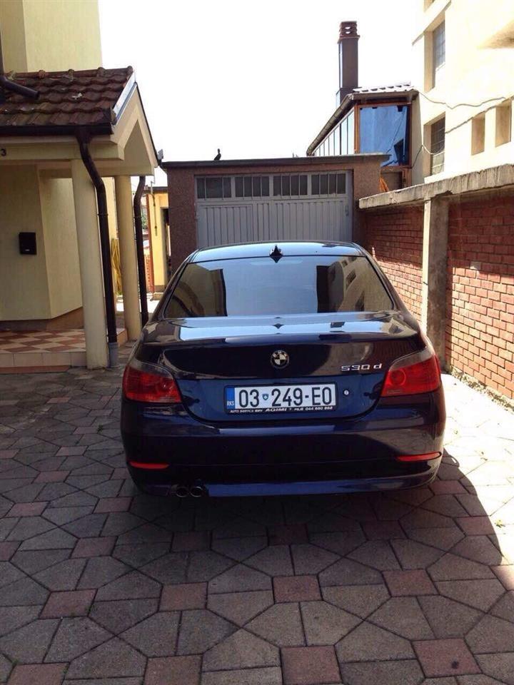 BMW-530
