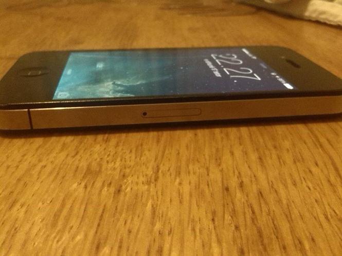iPhone 4