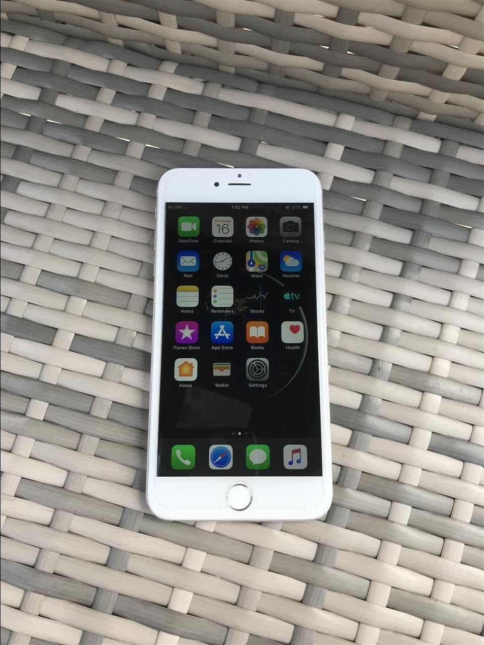 Shes-iPhone-6-plus