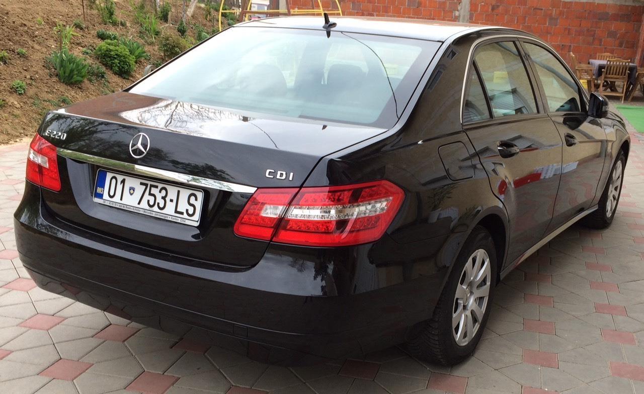 Mercedes-E-220-