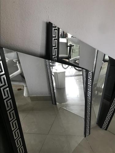 Pasqyre per Feizer/e