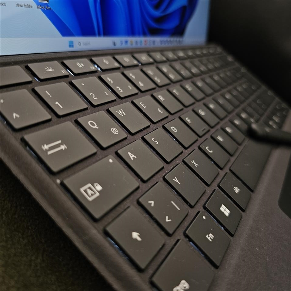 Microsoft-Surface-Pro-8