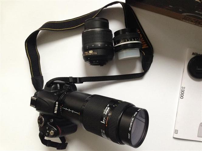 Nikon D3000