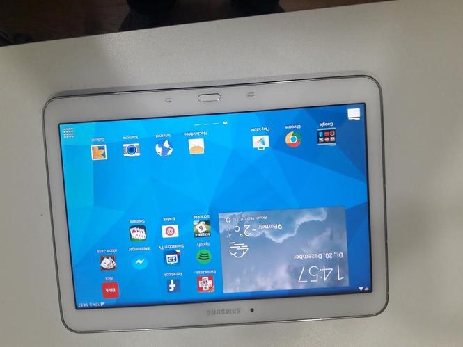SAMSUNG TAB 4