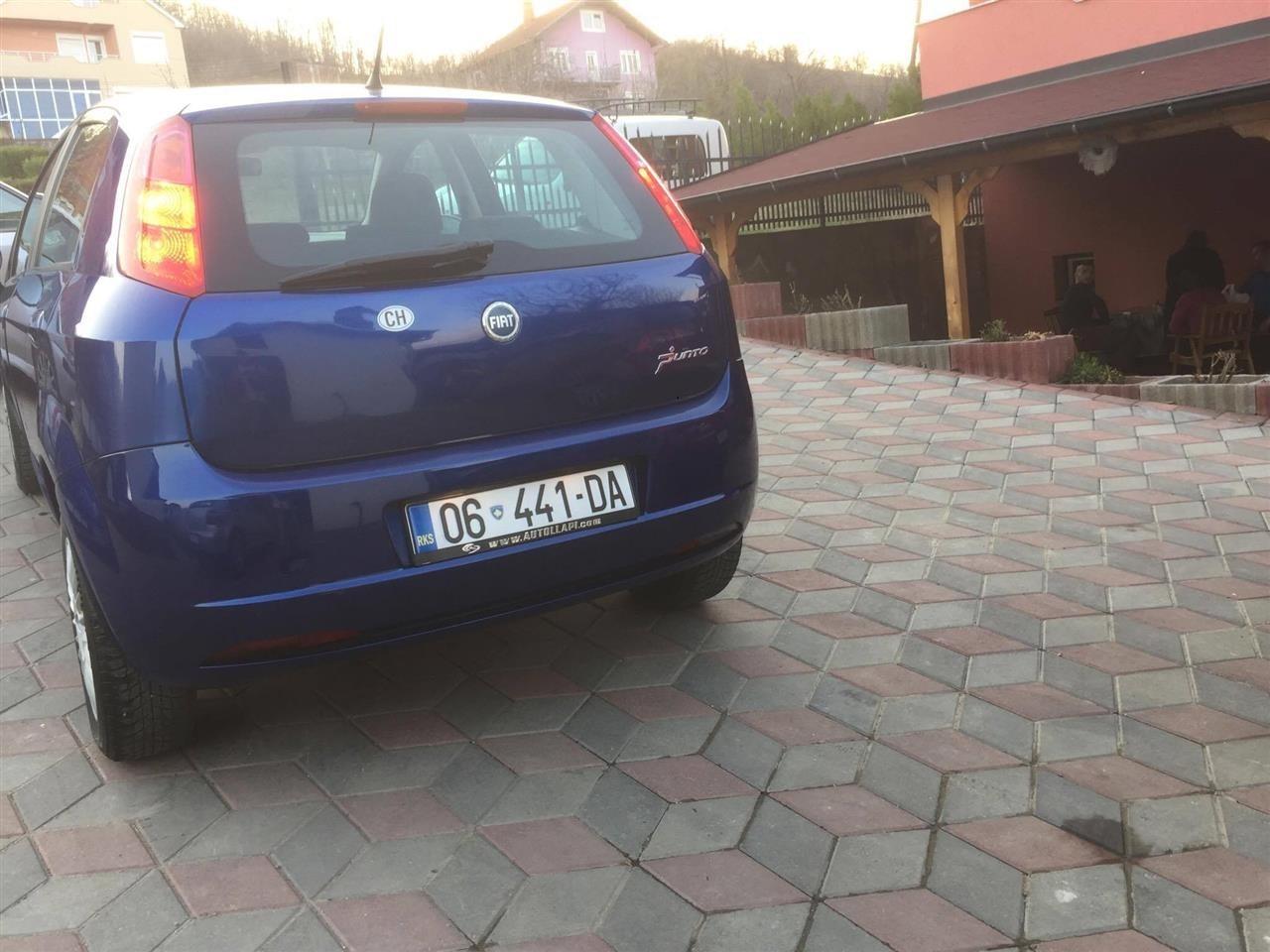 FIAT-PUNTO-