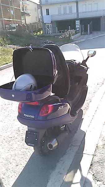 Piaggio-x9
