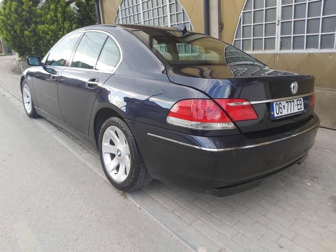 BMW 730