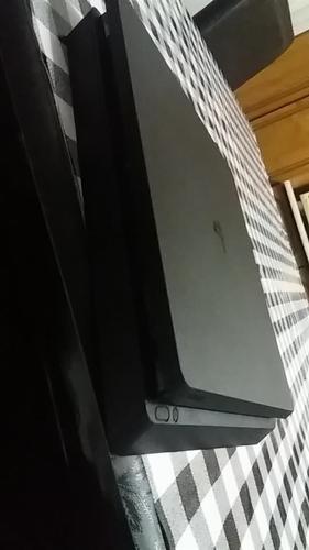 PS4 Slim