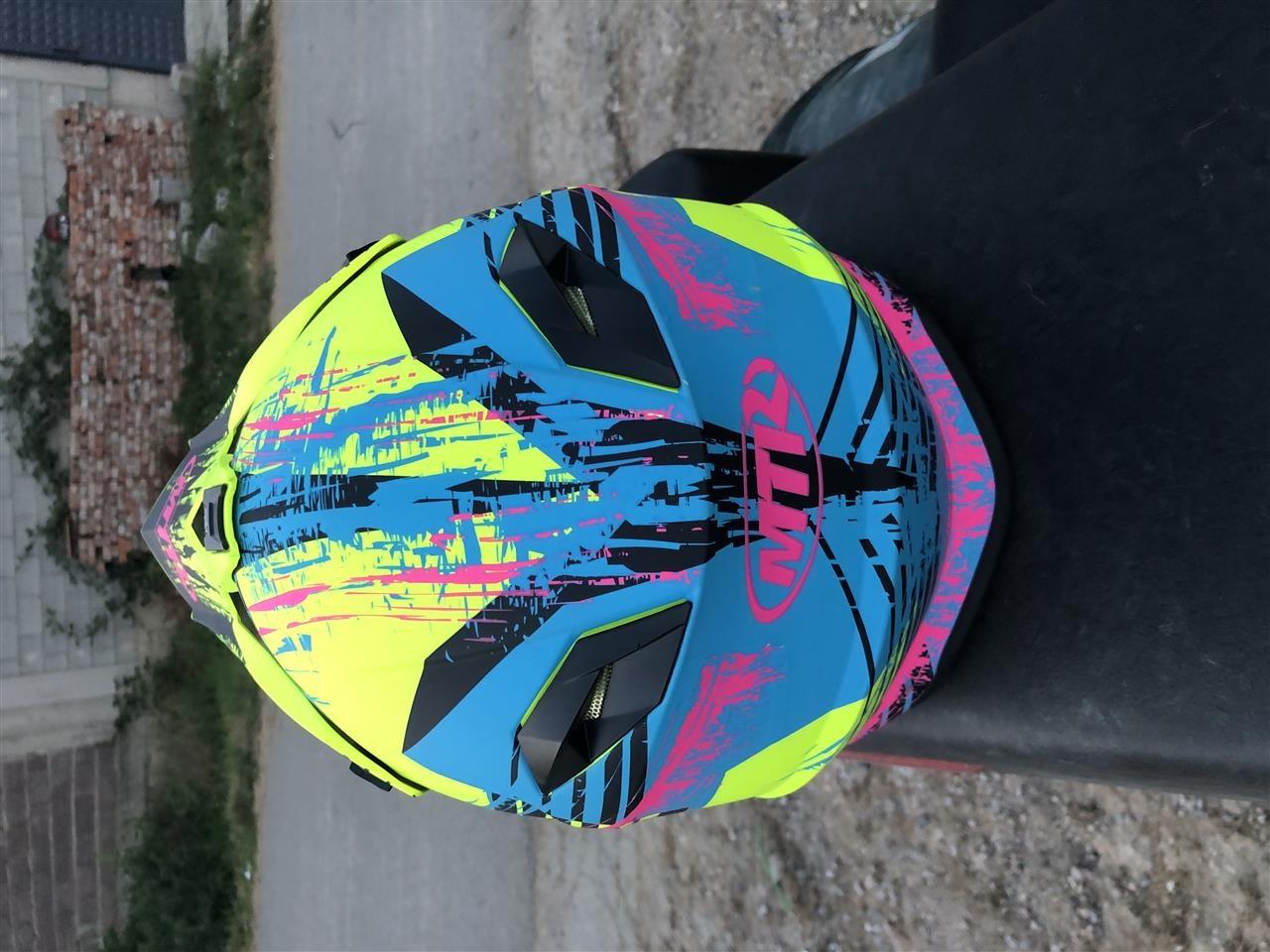 Helmet-