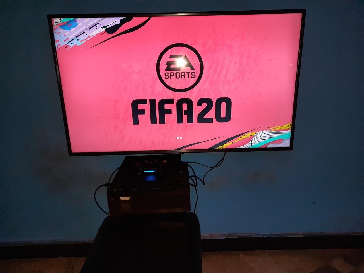 Shitet-TV-4K---PS4-