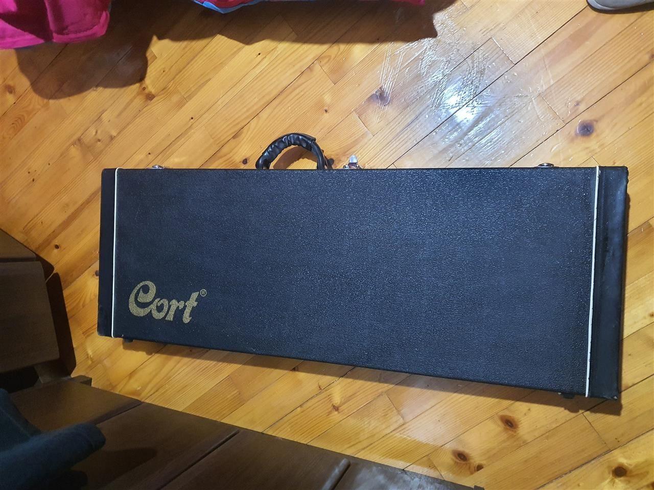 Hard-case-kofer-gitare
