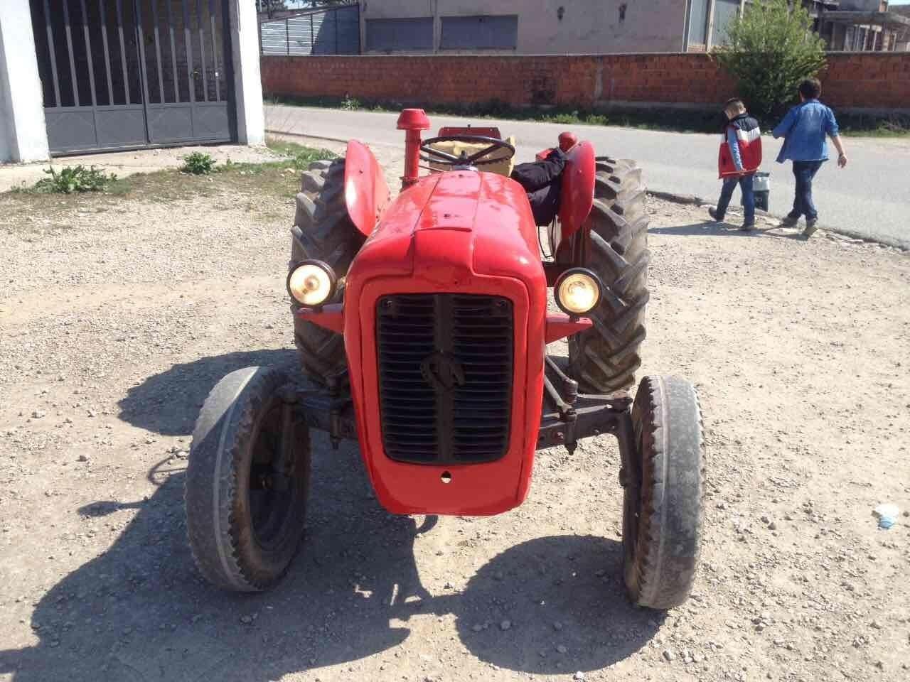 Traktor-533