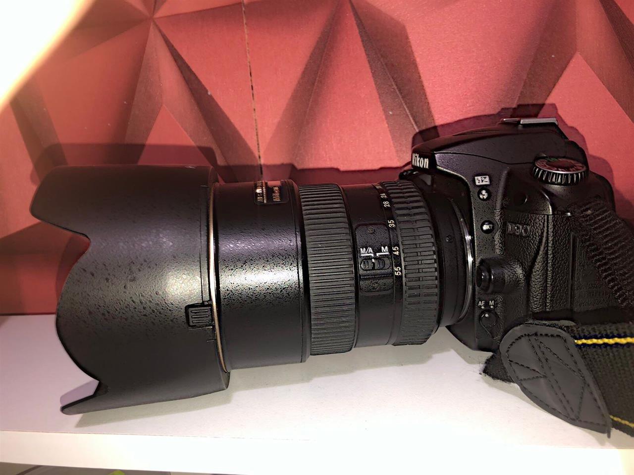Nikon-D90