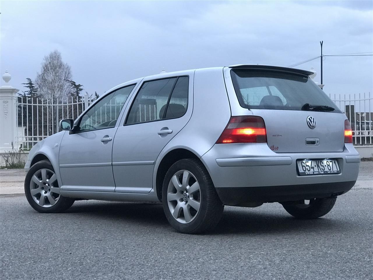 VW-Golf-4-
