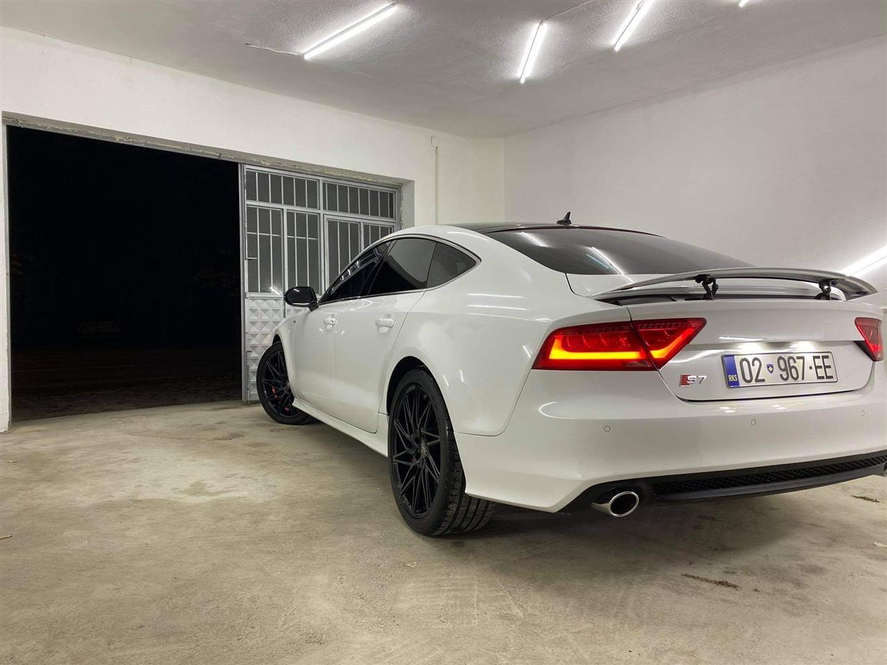 Audi-s7-