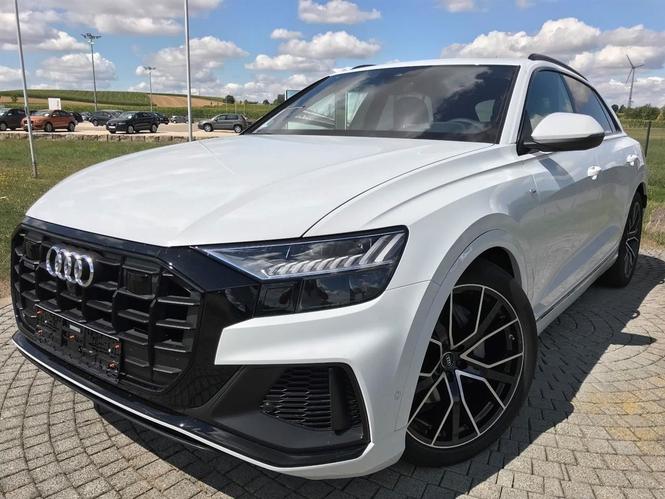 Audi Q8 