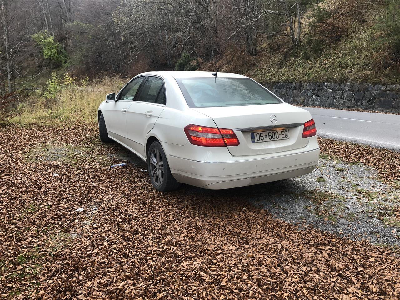 Mercedes-E200