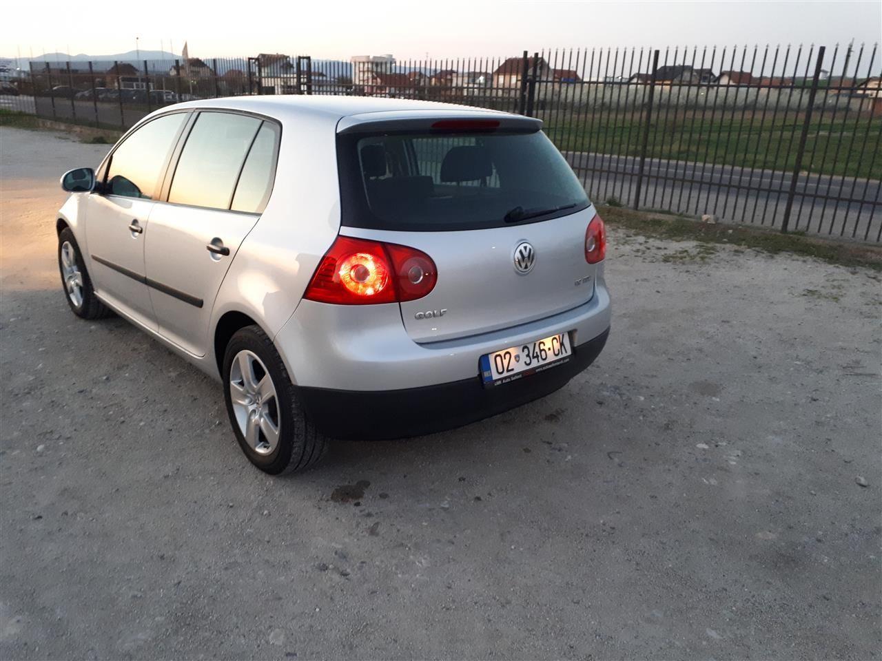 VW-Golf--V-1-9-TDI