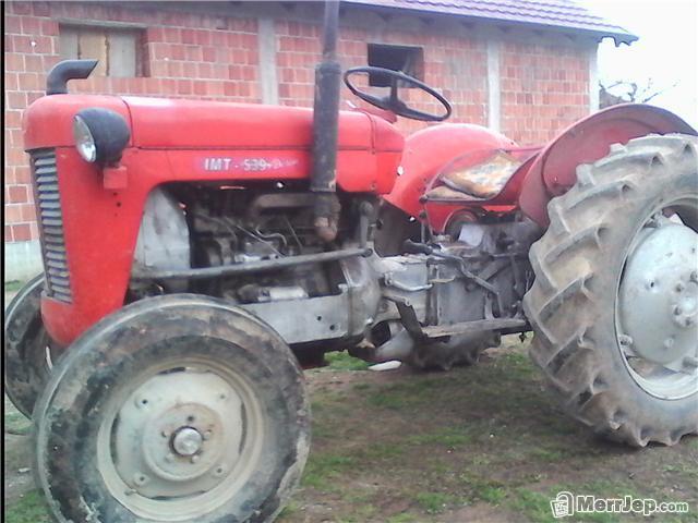 Traktor--Marsy-Ferguson-25