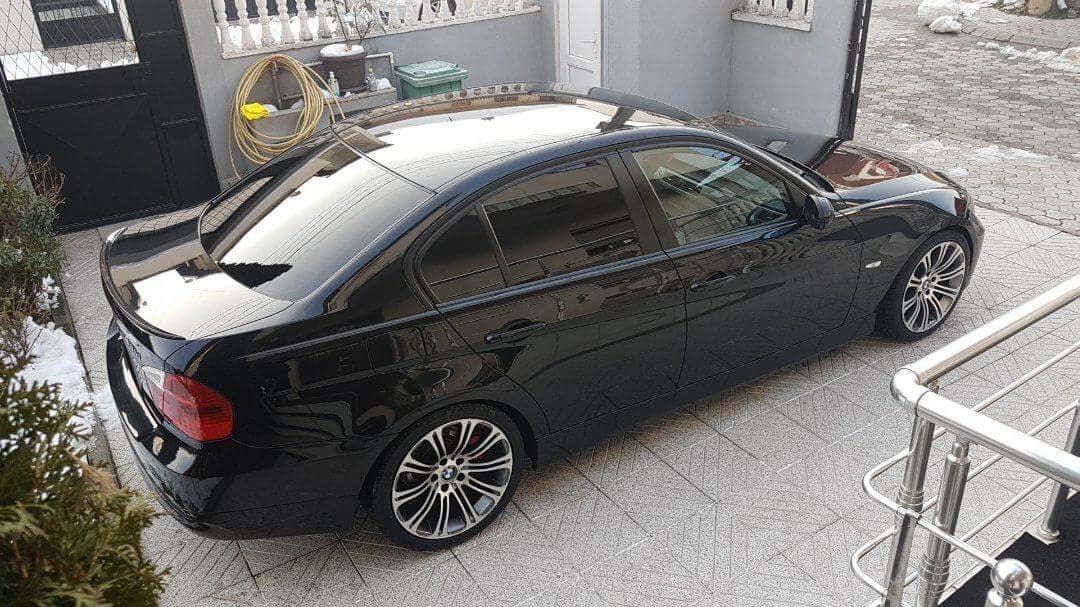 BMW-320D