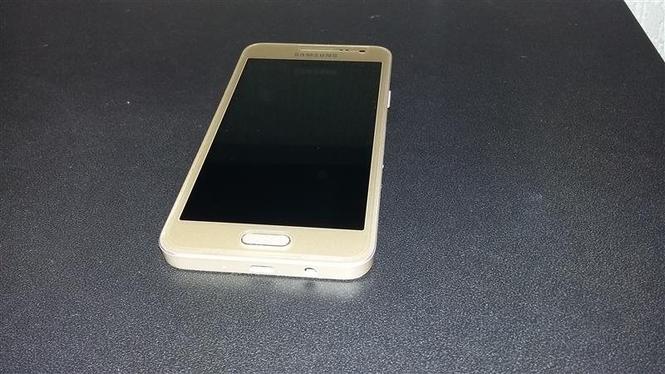 Samsung Galaxy Alpha 3 (A3)