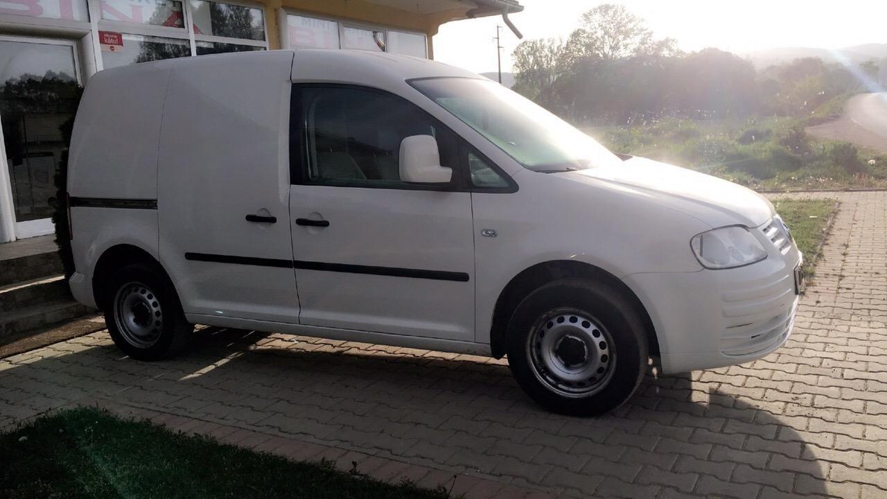 VW-Caddy-SDI-2007-