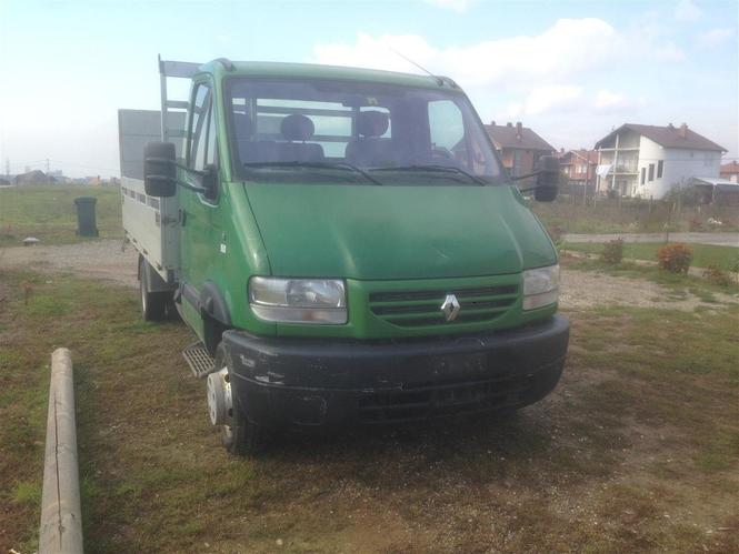 ndrrohet me naj vetur