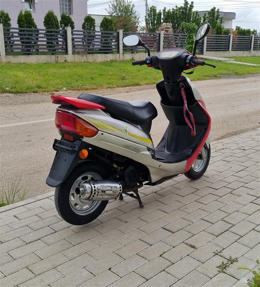 Shitet-Skuteri-50c