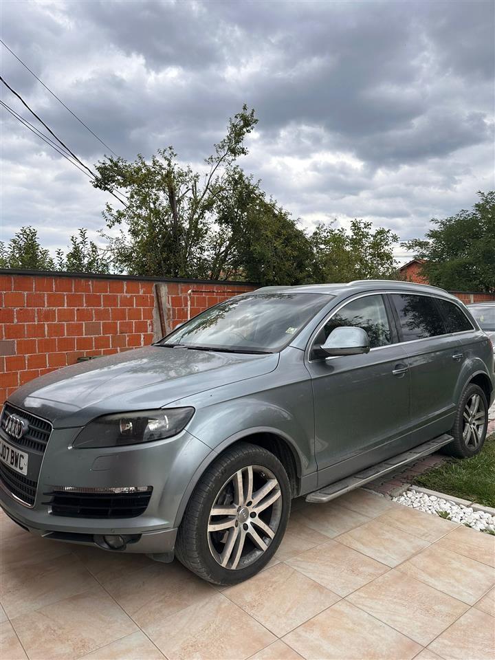 Audi-Q7