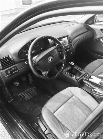 BMW-320--03