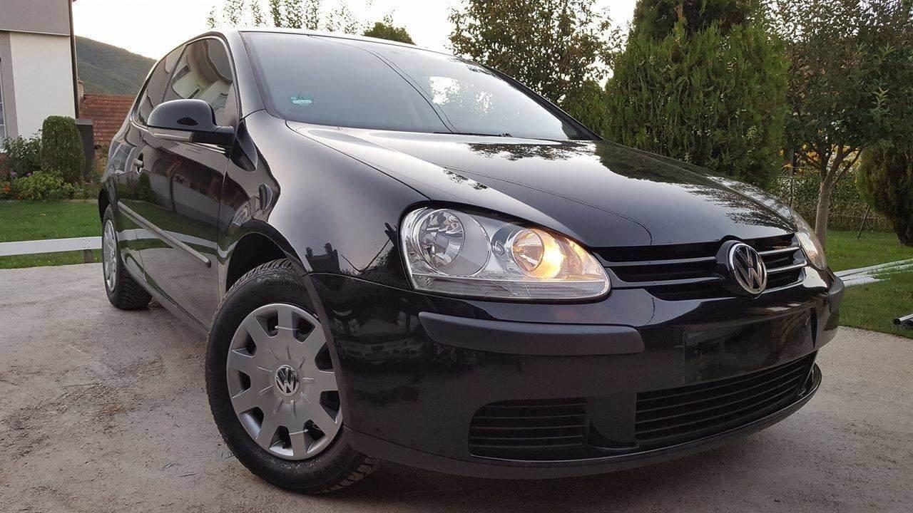 VW-Golf-5--05