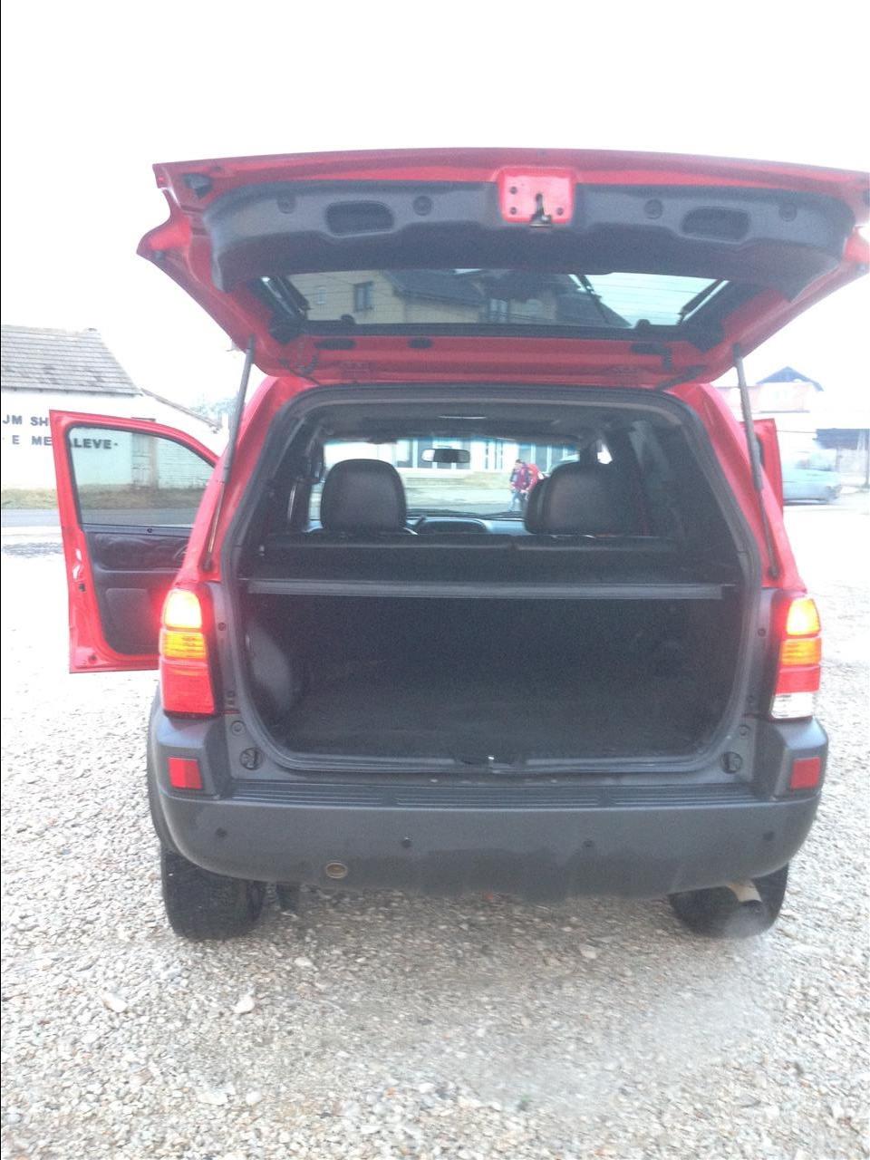 Ford-Maverick-2003-