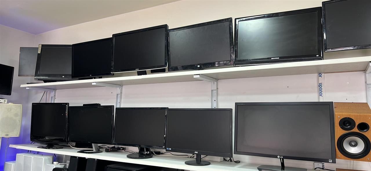 Monitora