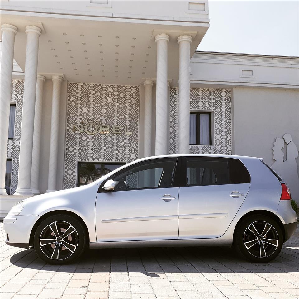 VW-Golf-5-