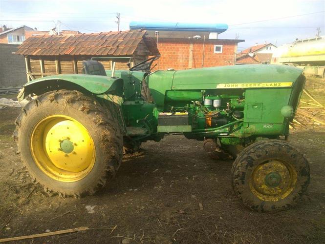 Traktor John Deere 